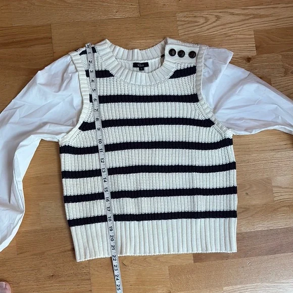 Rails Bambi Cream and Navy Sweater Top medium - Picture 5 of 13